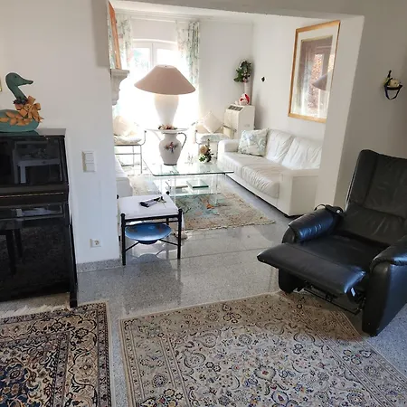 High Ceiling 2 Bedrooms Vila Troisdorf