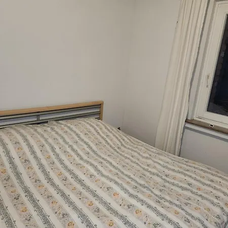 High Ceiling 2 Bedrooms * Troisdorf