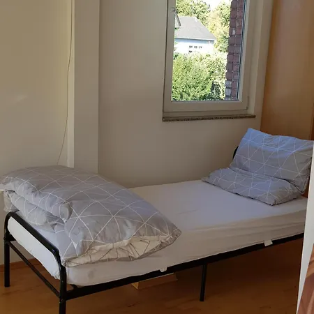 High Ceiling 2 Bedrooms Troisdorf