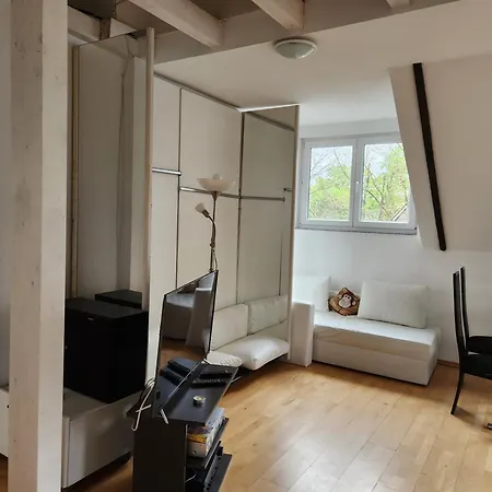 High Ceiling 2 Bedrooms * Troisdorf