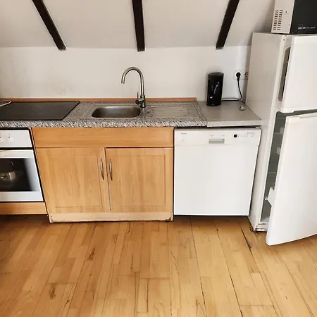 High Ceiling 2 Bedrooms * Troisdorf
