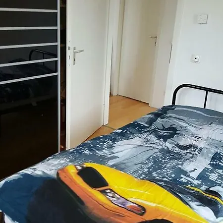 High Ceiling 2 Bedrooms Troisdorf