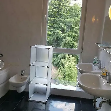 High Ceiling 2 Bedrooms Villa Troisdorf