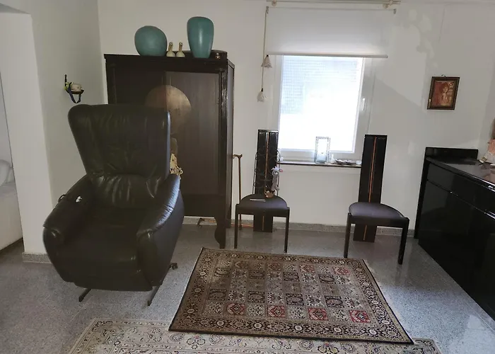 Βίλα High Ceiling 2 Bedrooms Τρόισντορφ