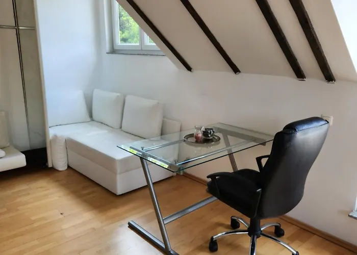 High Ceiling 2 Bedrooms Βίλα Τρόισντορφ