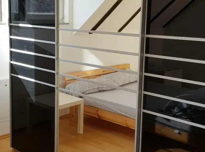 Willa High Ceiling 2 Bedrooms