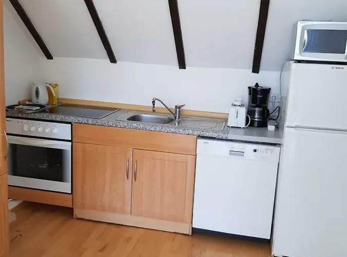 Willa High Ceiling 2 Bedrooms