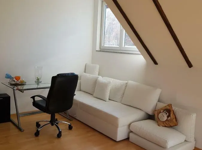 High Ceiling 2 Bedrooms Vila